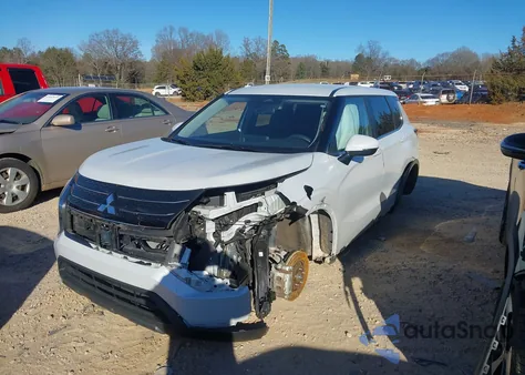 2024 Mitsubishi Outlander Es 2.5 2Wd из США, поврежденный, VIN JA4J3UA88RZ021382